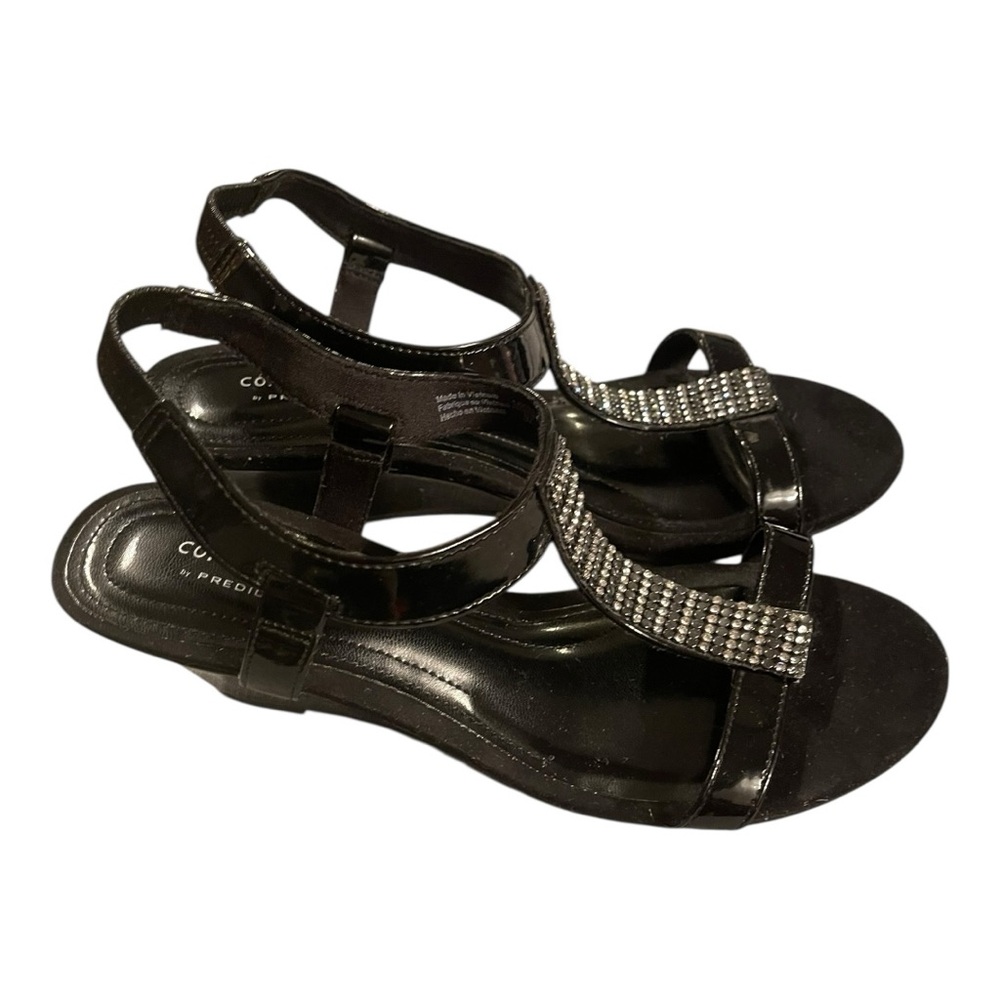 Elegant Black Low Wedge w/ Rhinestones - Picture 4 of 6